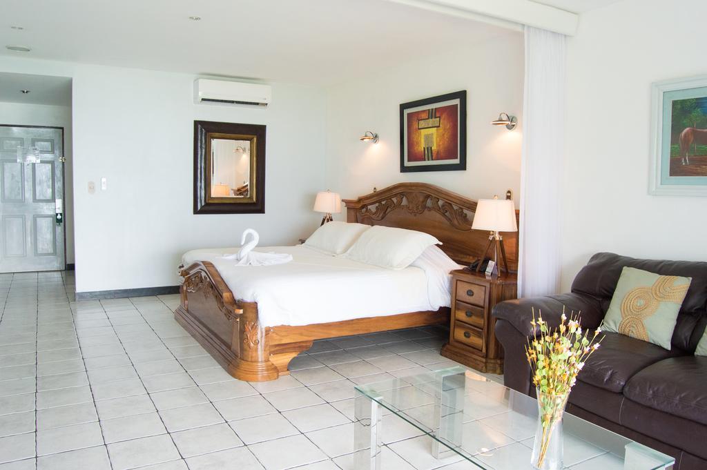 מנואל אנטוניו La Mansion Inn מראה חיצוני תמונה