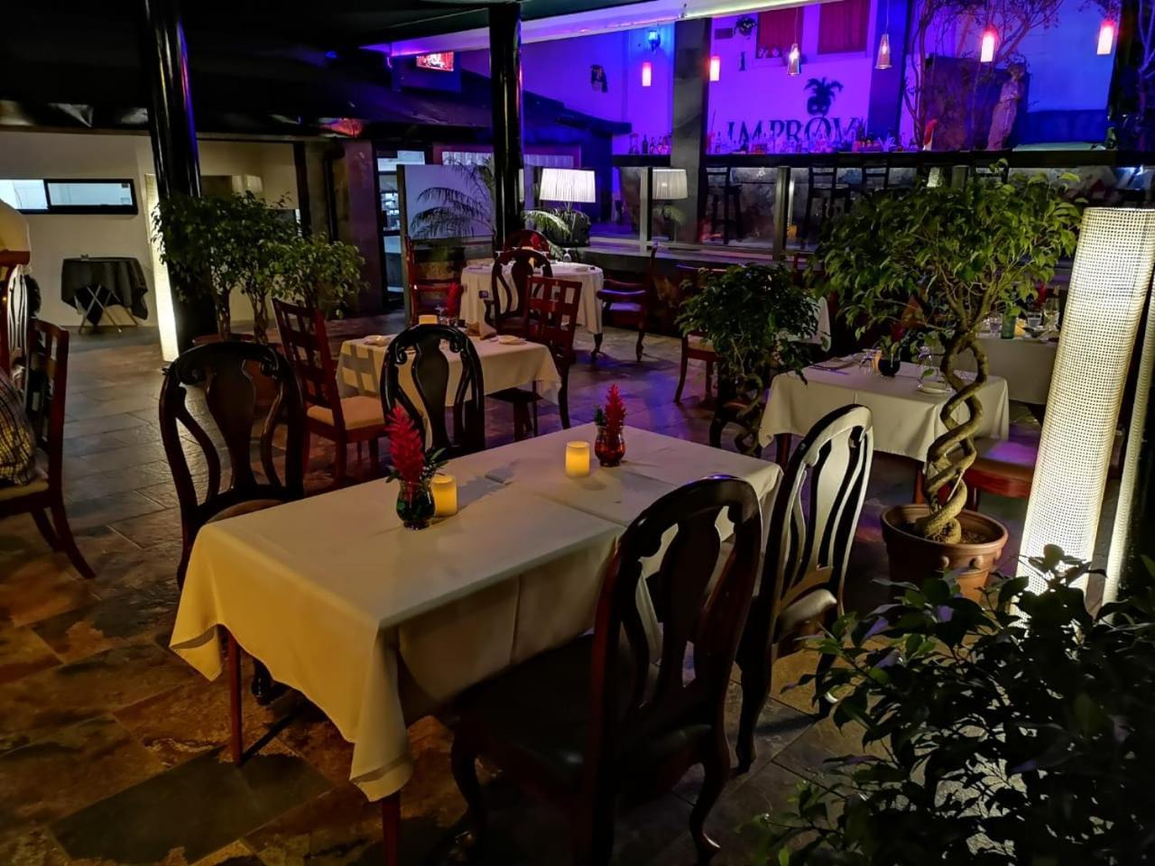 מנואל אנטוניו La Mansion Inn מראה חיצוני תמונה